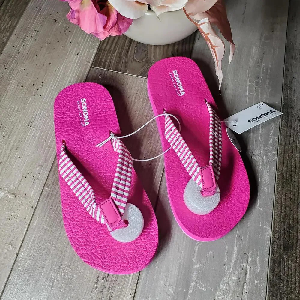 NWT Sonoma Goods for Life Sonnyy Kids Thong Sandals Pink Stripe Size 2